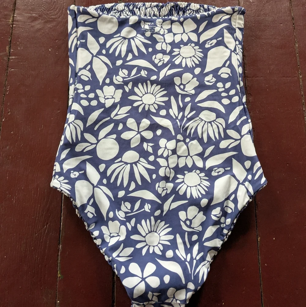 NWOT Aila Blue Costa Organic Flora Tropical Floral One-Piece Swimsuit Sz Medium